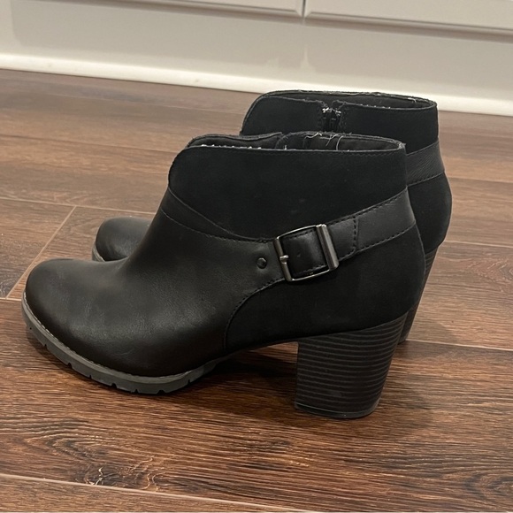 Clarks Women's Mission Parker Boot Size 10M Block Heel Black Leather Suede - Picture 1 of 10